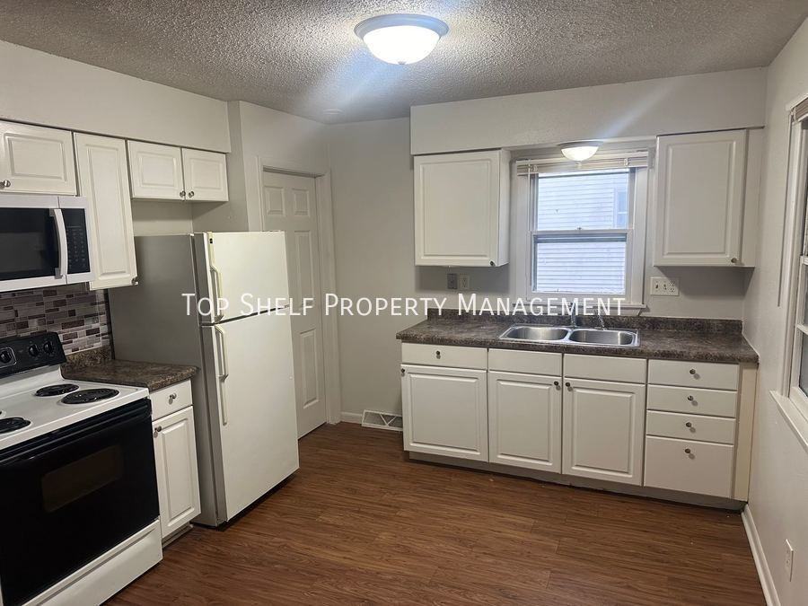 607 E Mckinley Ave - Photo 3 of 11