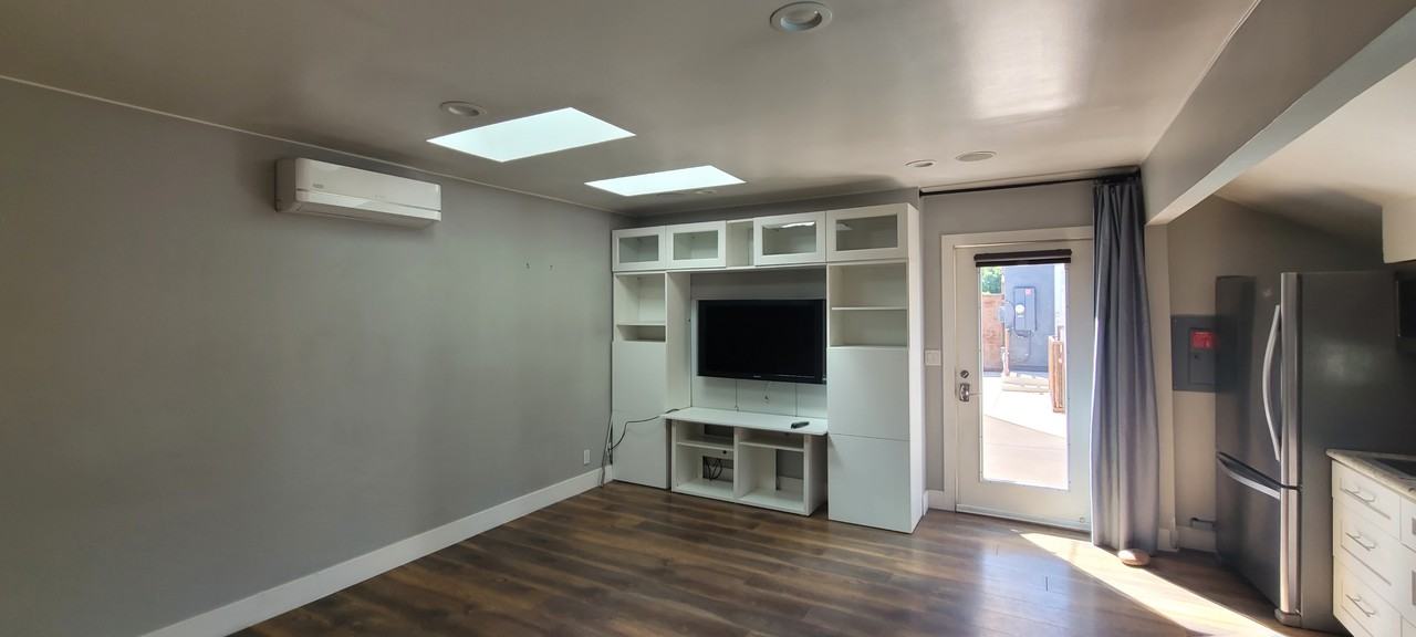 1815 Topeka Ave #NA - Photo 3 of 7