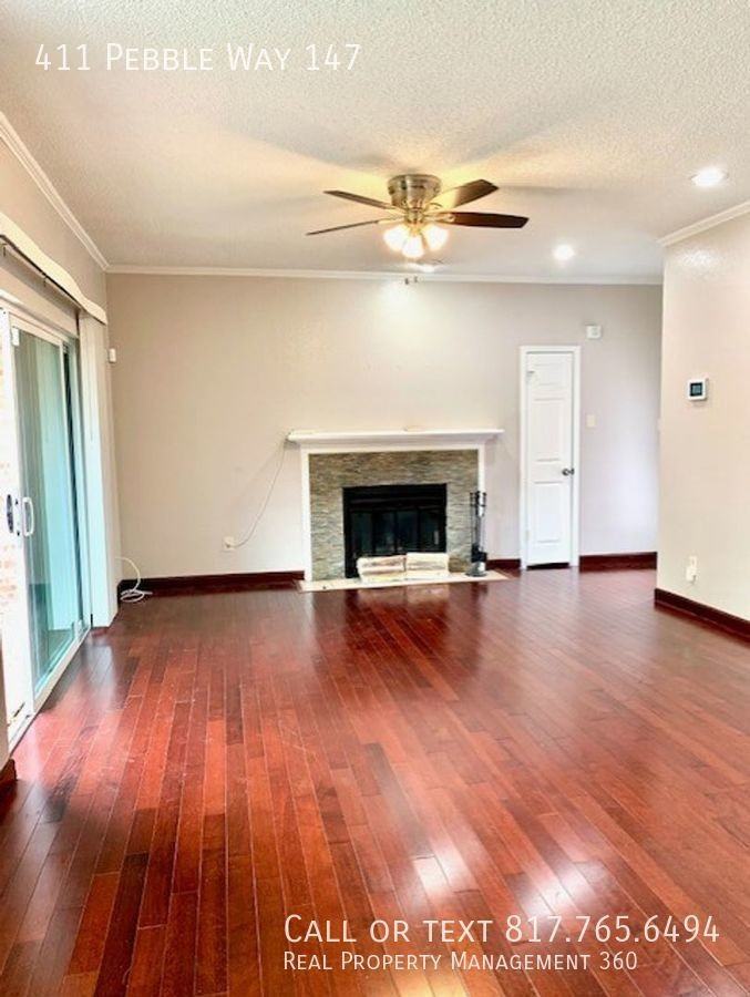411 Pebble Way - Photo 3 of 13