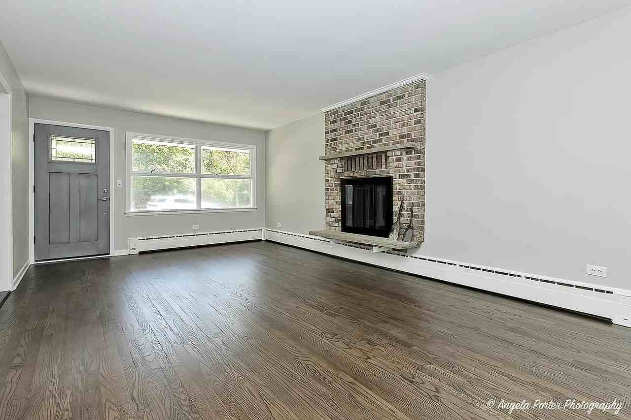 270 Lagoon Dr - Photo 2 of 29