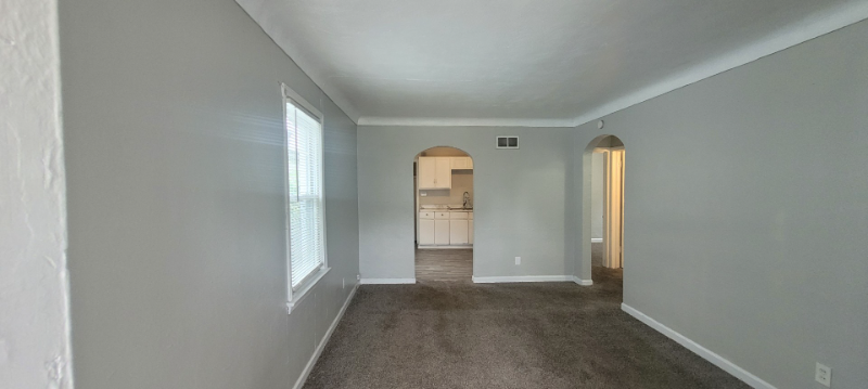 1785 Tecumseh St - Photo 2 of 15