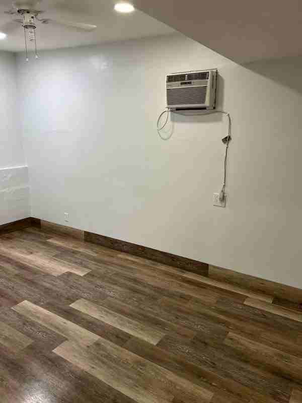 10344 Plainview Ave - Photo 2 of 8