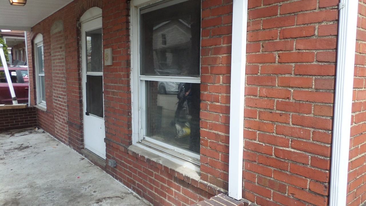 8 Elm St #1-2 - Photo 3 of 32