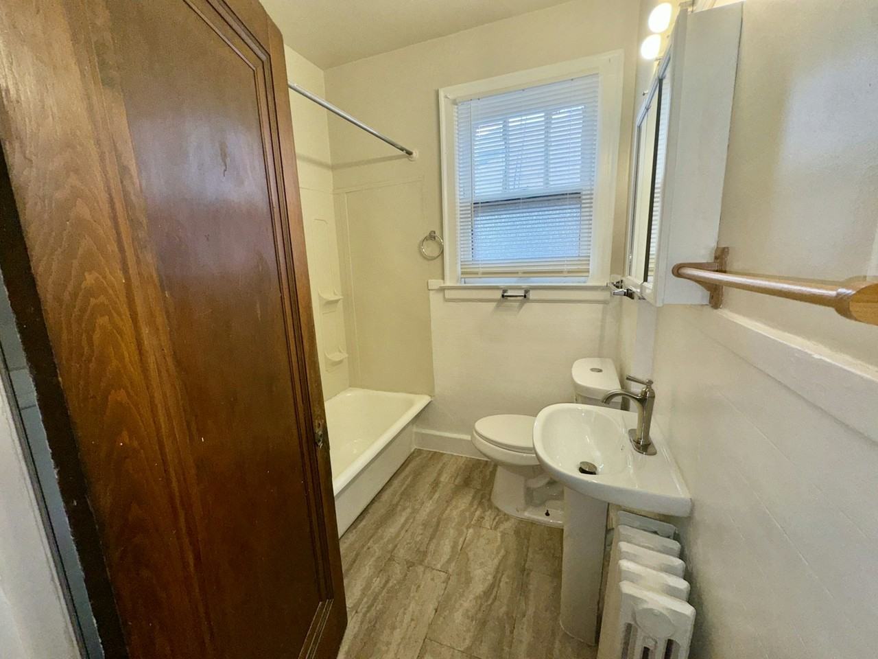 2681 Pasadena Street, Unit 3 upper - Photo 4 of 6