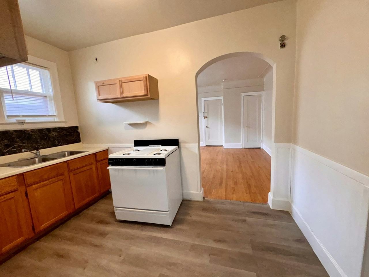 2681 Pasadena Street, Unit 3 upper - Photo 5 of 6