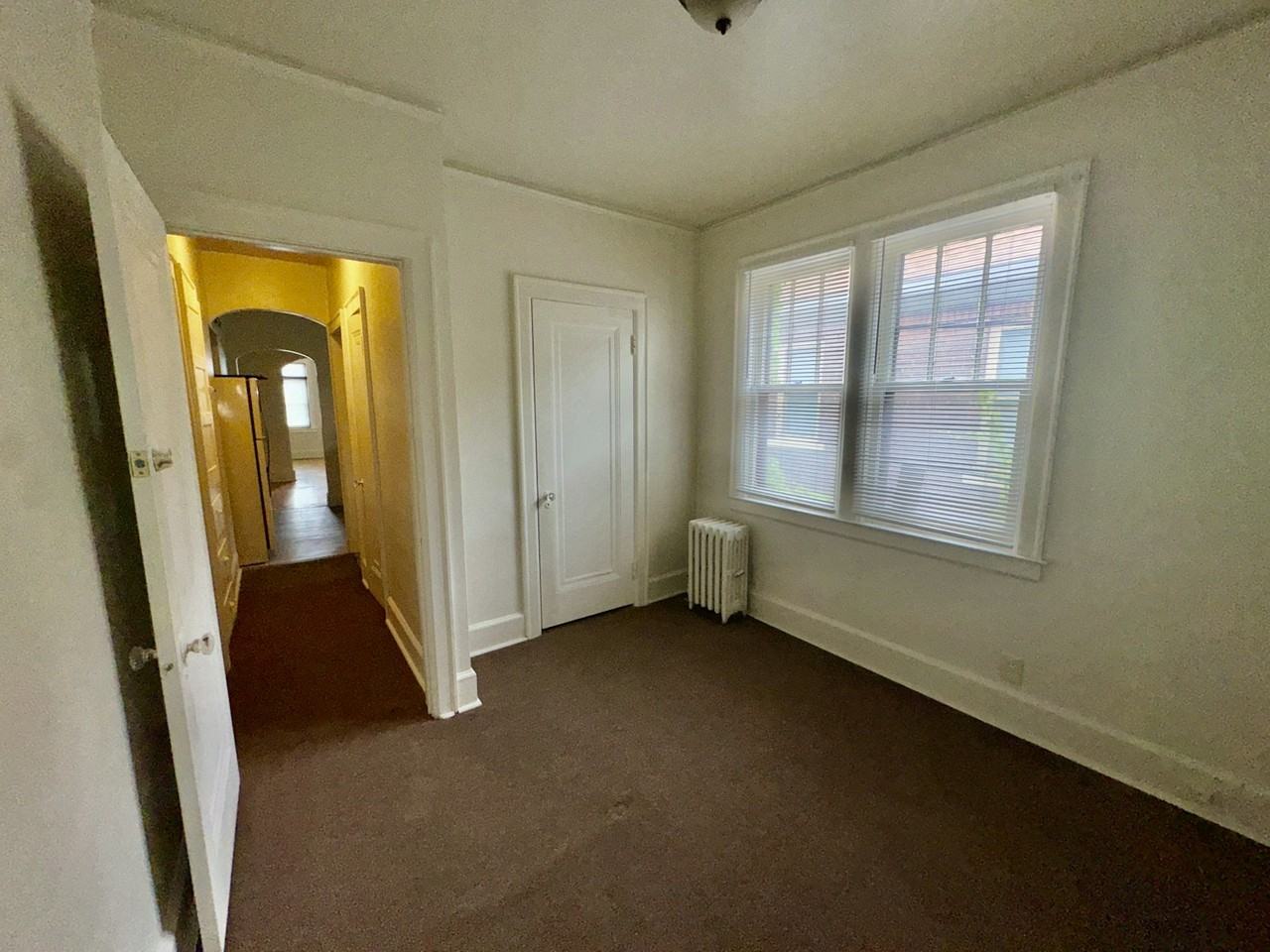 2681 Pasadena Street, Unit 2 upper - Photo 5 of 9