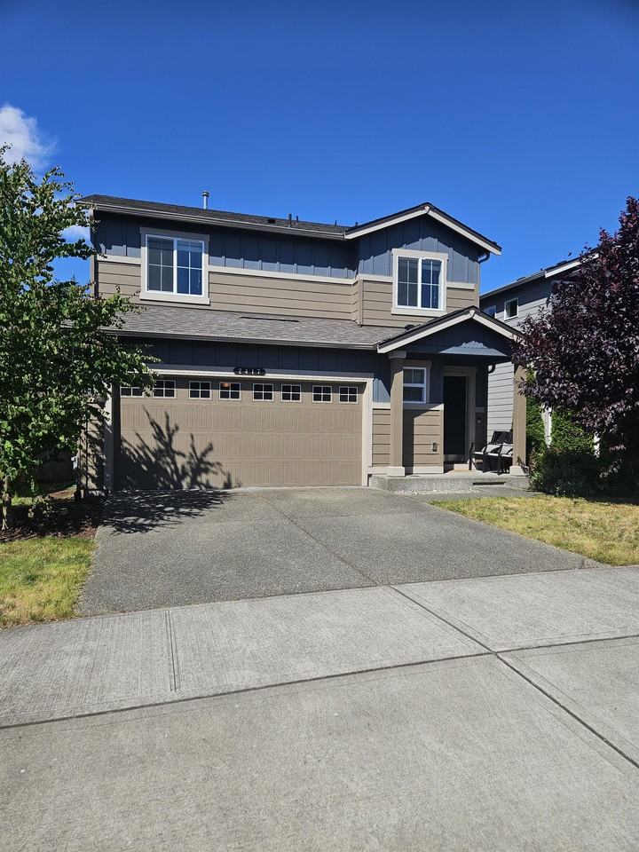 2417 Fiddleback St Ne #1 - Photo 2 of 25