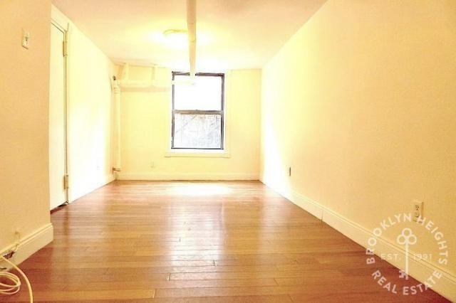 42 Hicks St - Photo 2 of 6