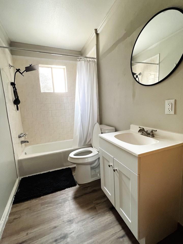 S Magnolia St - Photo 4 of 23