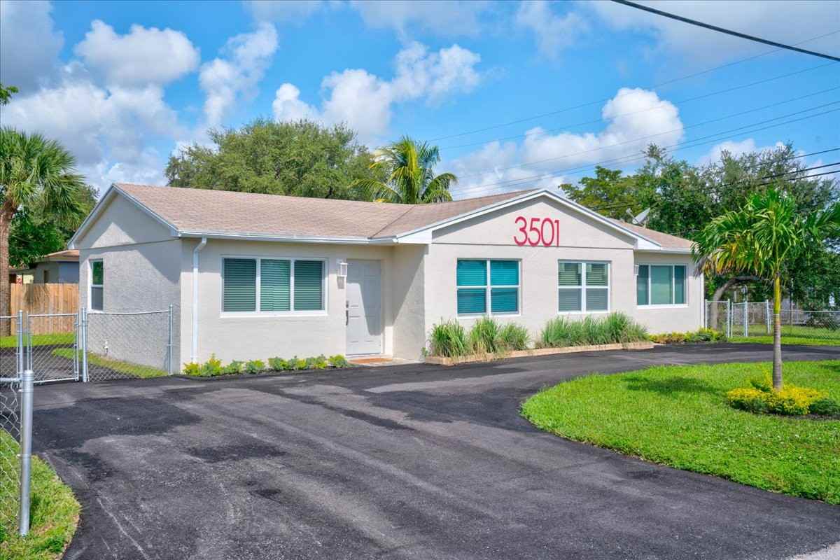 3501 Avenue E 1 - Photo 3 of 48