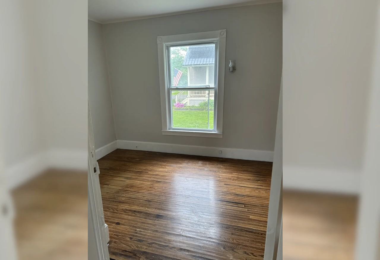 422 Church St Unit 1 - Photo 3 of 10