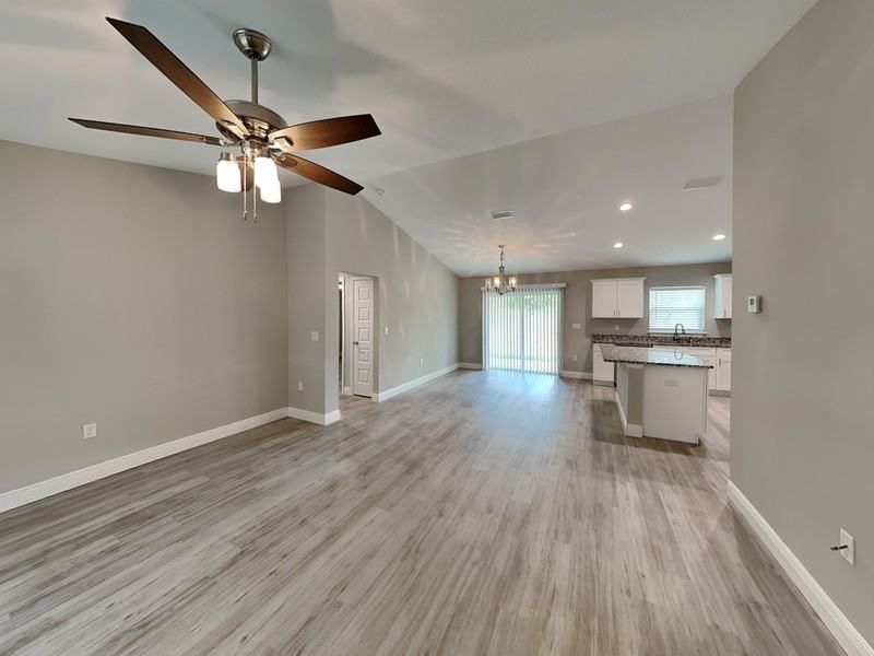 7867 N Manville Rd - Photo 5 of 17