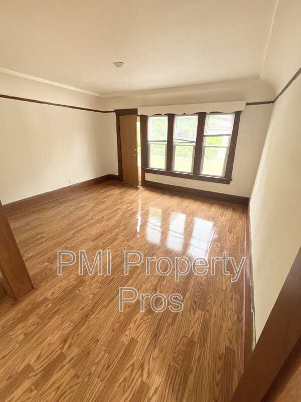 2875A N 25th St - Photo 2 of 2