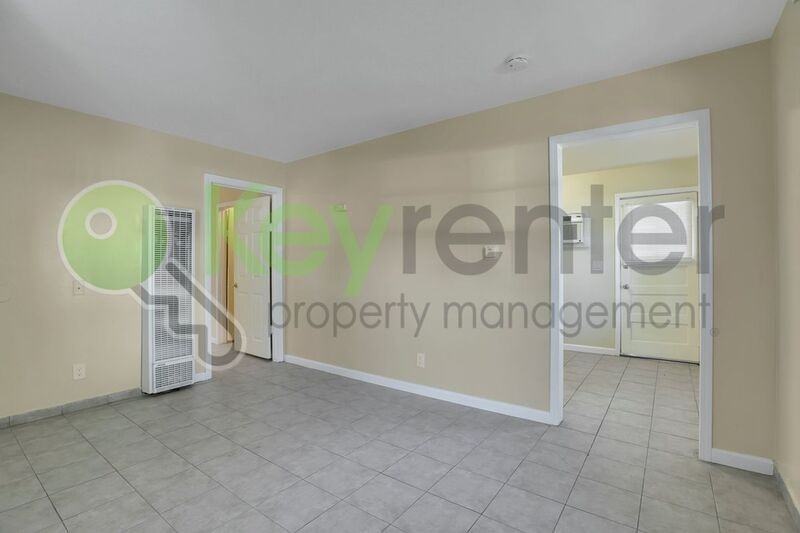 3116 2nd Ave #B - Photo 3 of 19