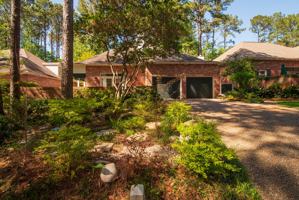 featured image of 10 Moss Point Rd