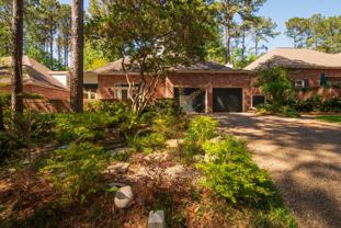 10 Moss Point Rd - Photo 1 of 1