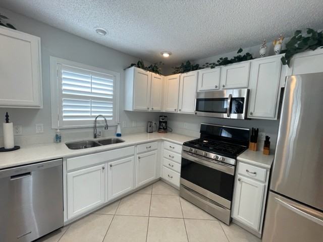 2909 Meadow Lawn Lane - Photo 3 of 13