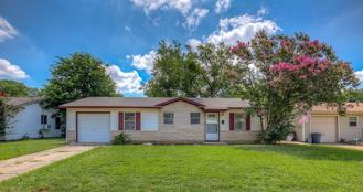 820 Collin Dr - Photo 1 of 1