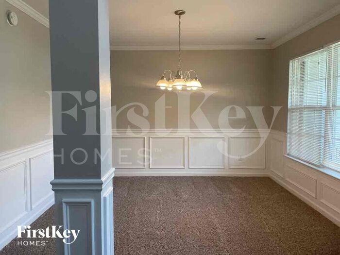 1119 Oak Hollow Ct - Photo 3 of 10