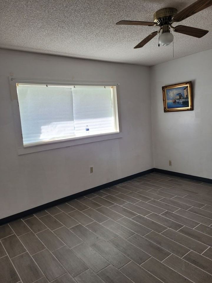 608 S Old Corry Field Rd - Photo 2 of 4