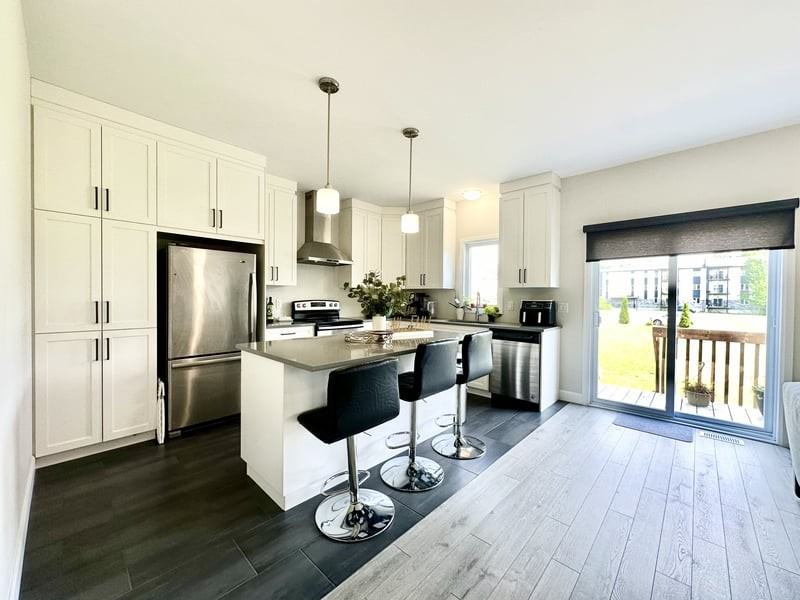 11 Livya St - Photo 3 of 14