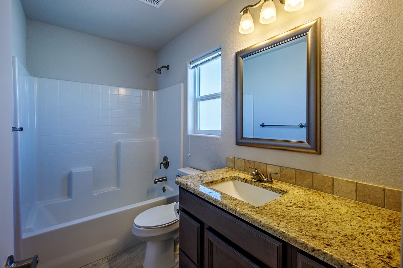 2060 Swanson Avenue - 2 BD 2 BA #2BD2BA - Photo 6 of 27