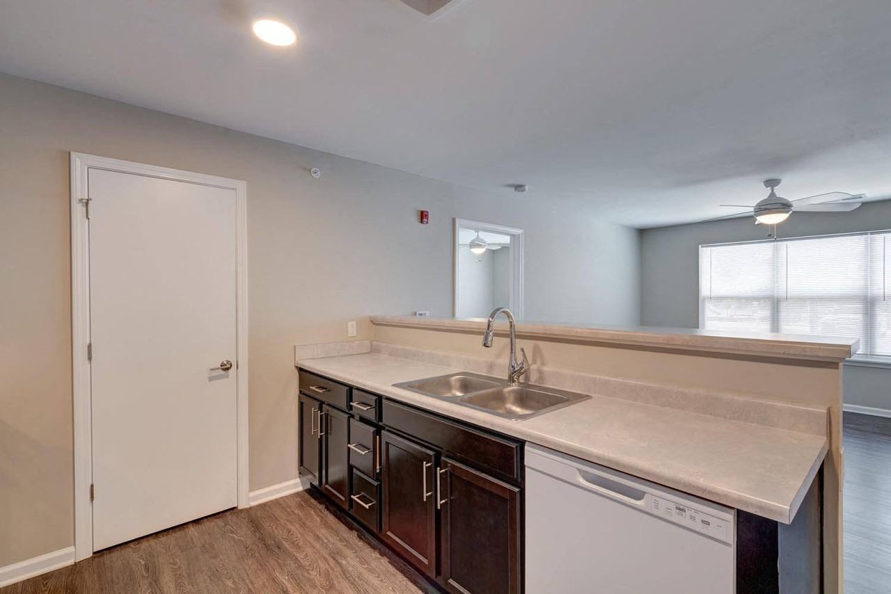 Proctor Place - Photo 7 of 32