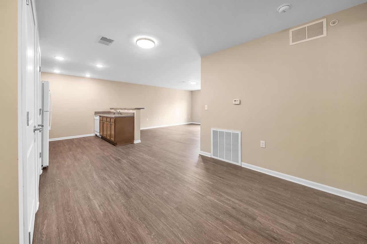 The Hamilton - Photo 2 of 19