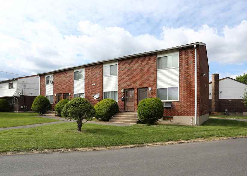 Southford - Photo 4 of 31