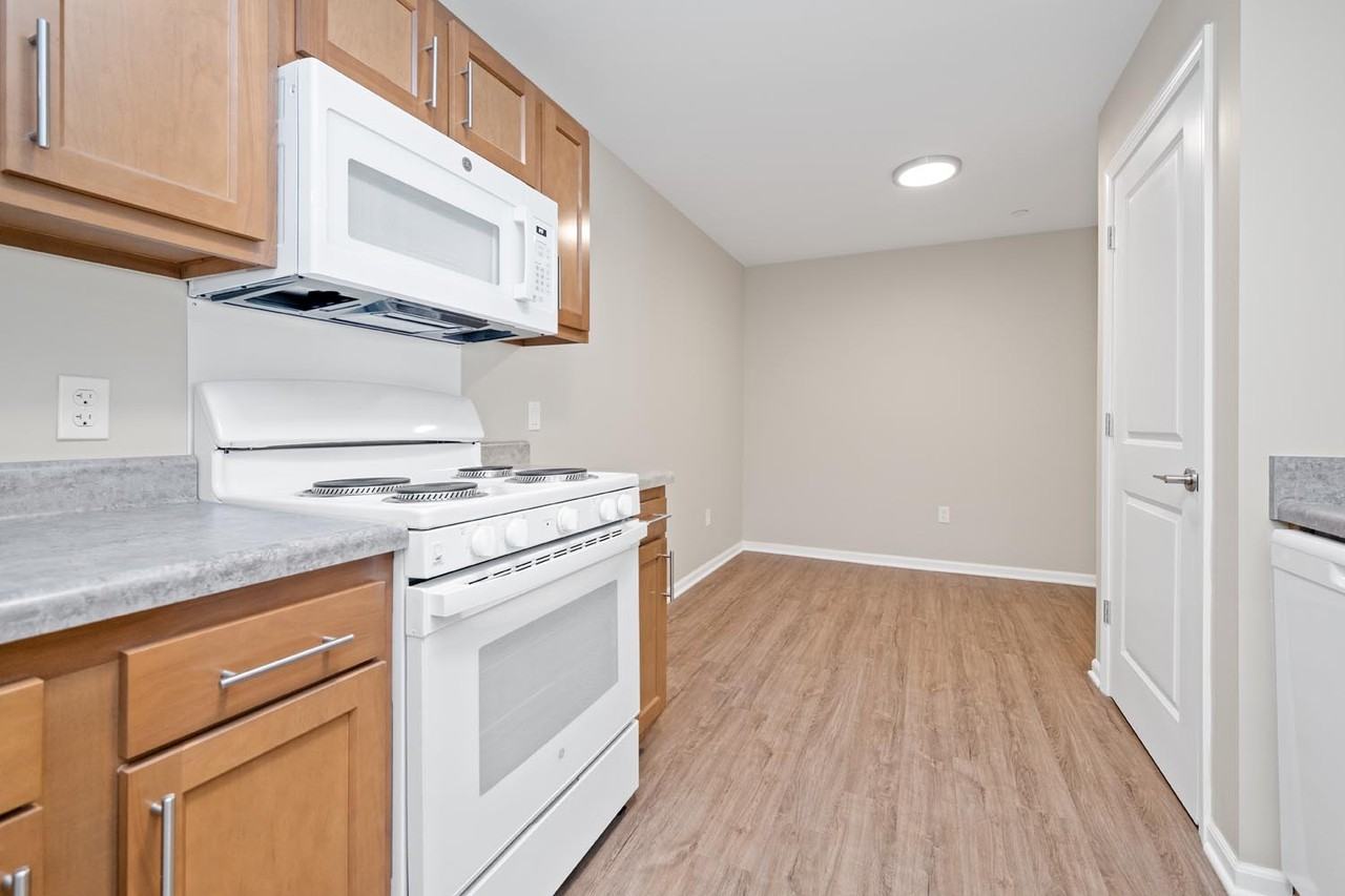 Stockton Greene - Photo 6 of 50