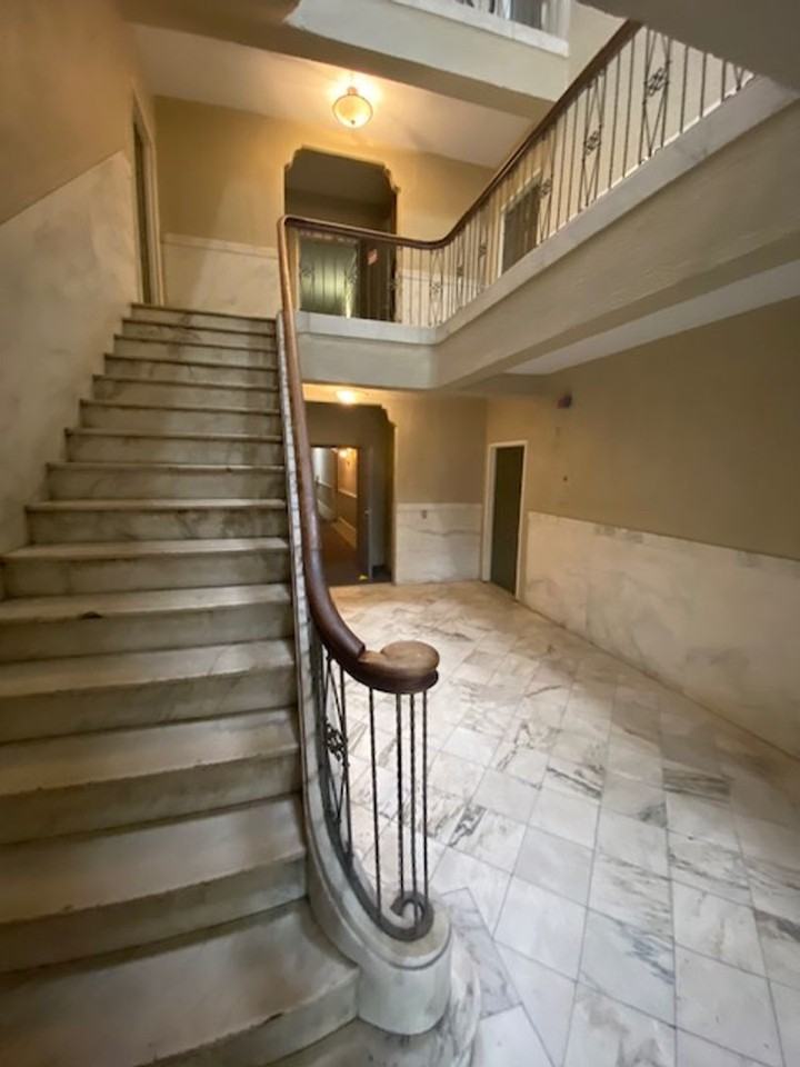 Charming Historic Apartments Steps from Piedmont Park - Photo 2 of 30