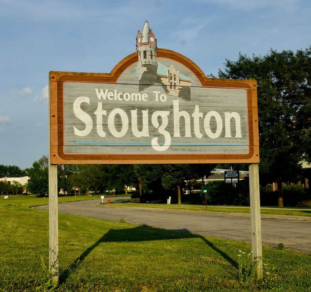 Stoughton Arms - Photo 4 of 47