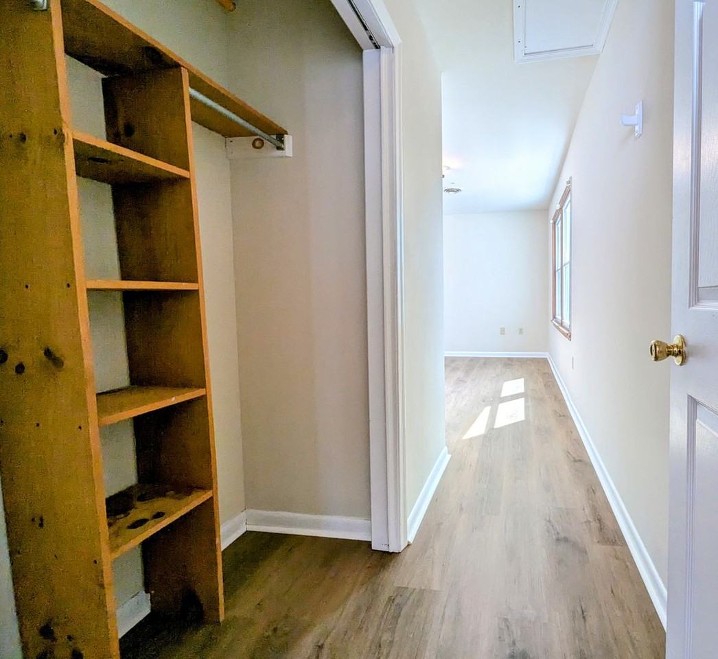 42 Commerce Street - Photo 3 of 7