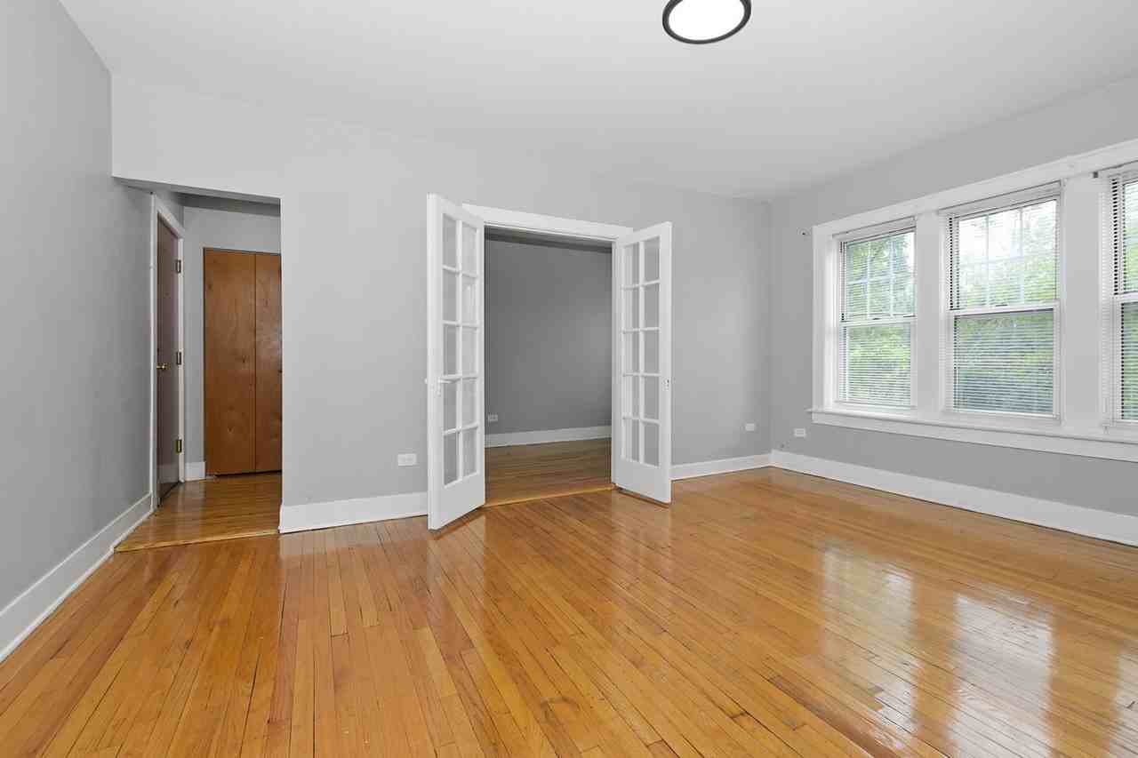 11214-18 S Indiana - Photo 7 of 9