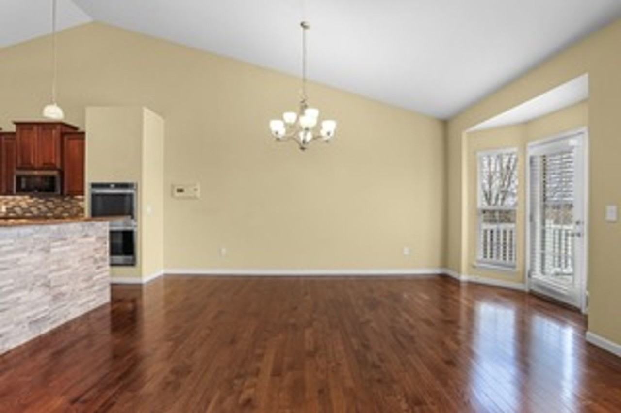 6855 Kensington Drive - Photo 3 of 8