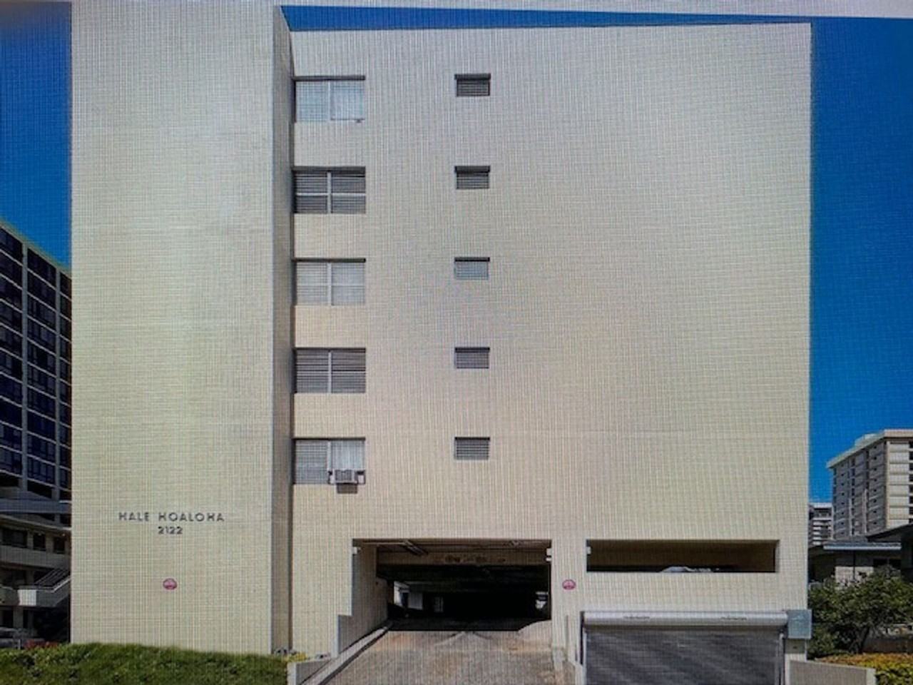 2122 Lime St #404 - Photo 2 of 8