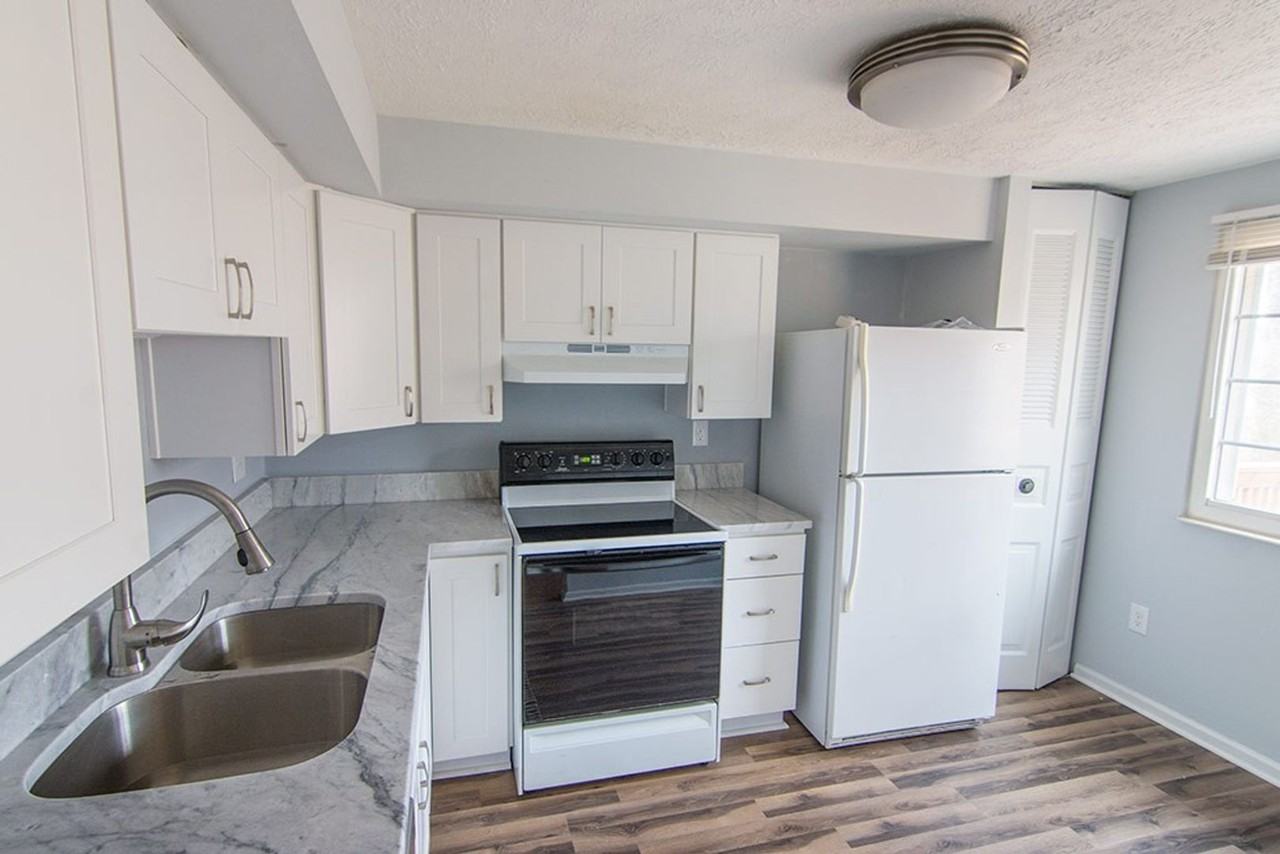 7821 White Cliff Ter - Photo 6 of 17