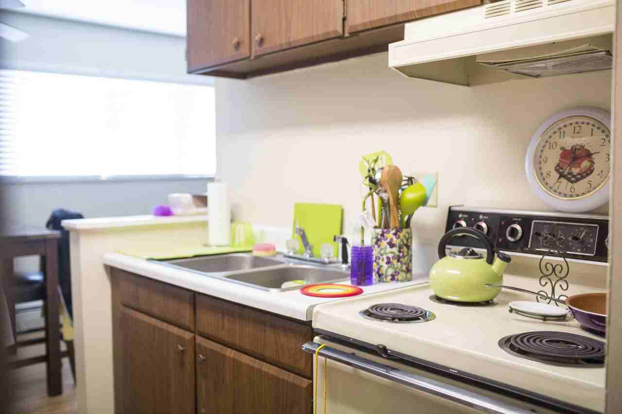 2032 9th St - Photo 4 of 14