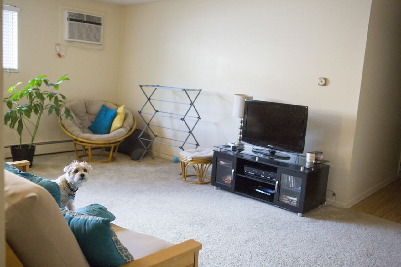 2032 9th St - Photo 5 of 14