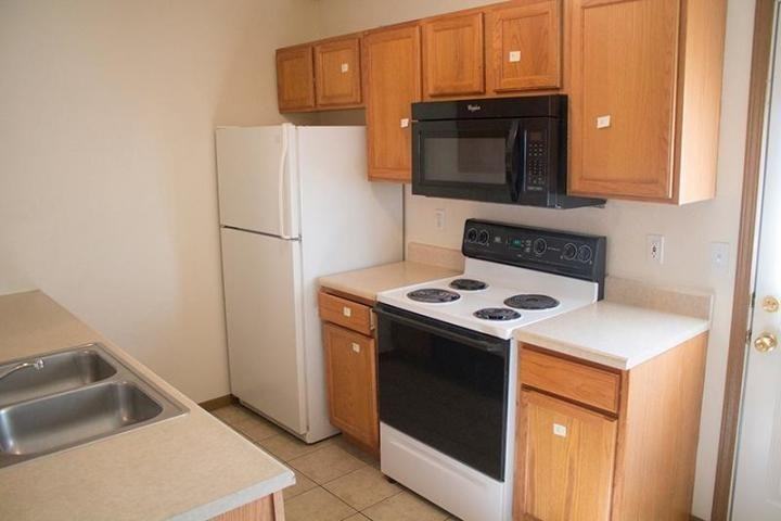3510 Zinnia Dr - Photo 4 of 11
