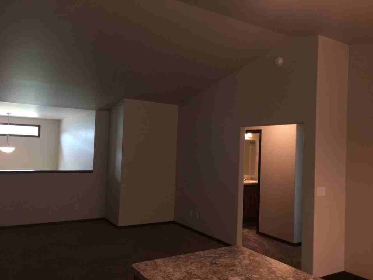 6038 59 Street South - Photo 5 of 13