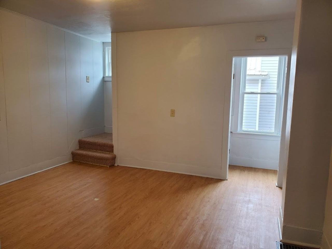 131 Wadsworth Ave - Photo 7 of 18