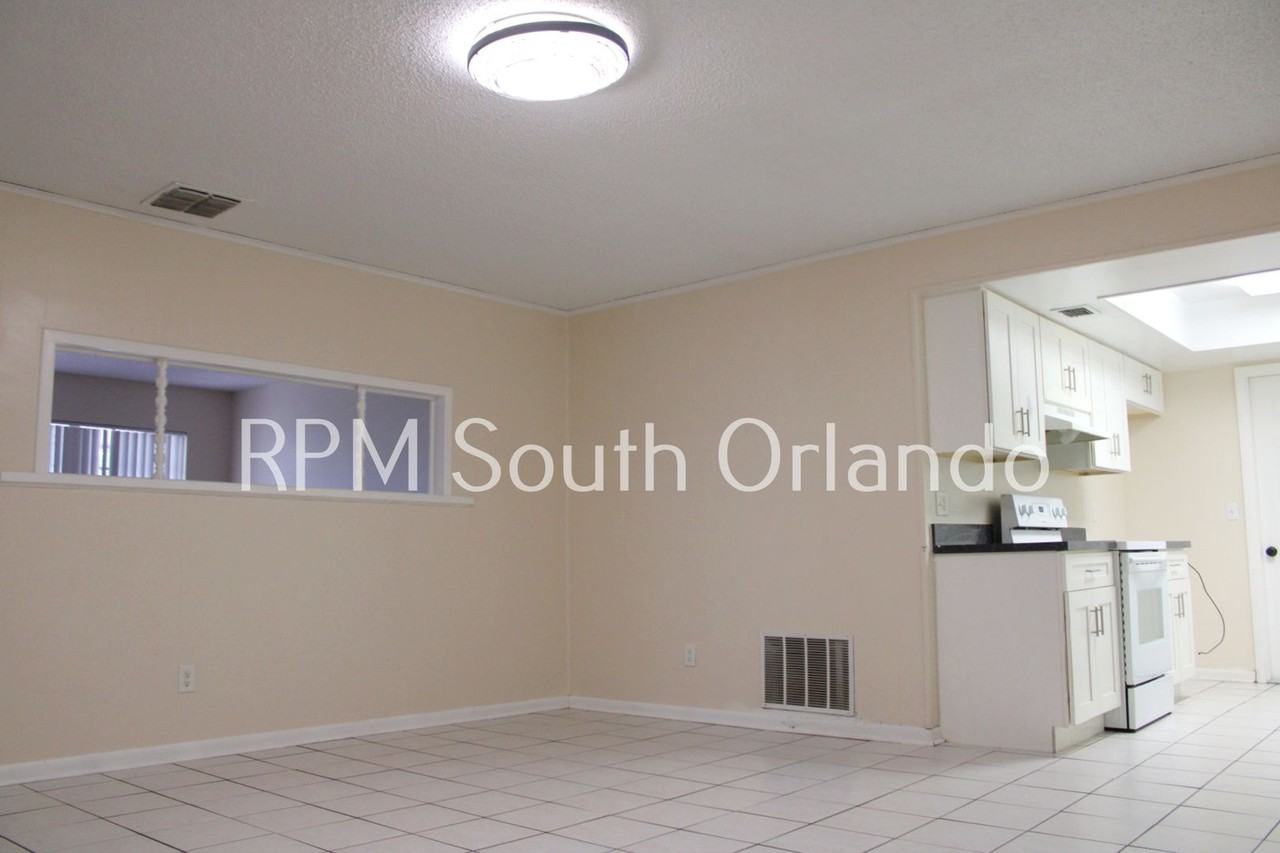 4041 Luan Dr - Photo 4 of 15