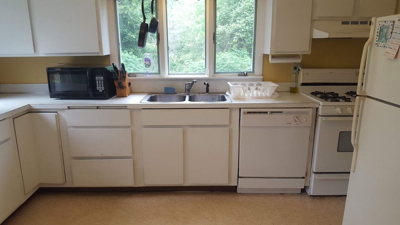 59A Westboro Rd - Photo 2 of 10