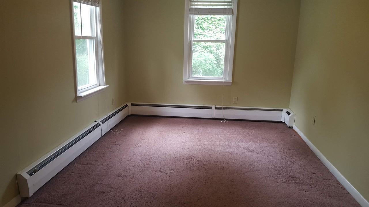 59A Westboro Rd - Photo 6 of 10