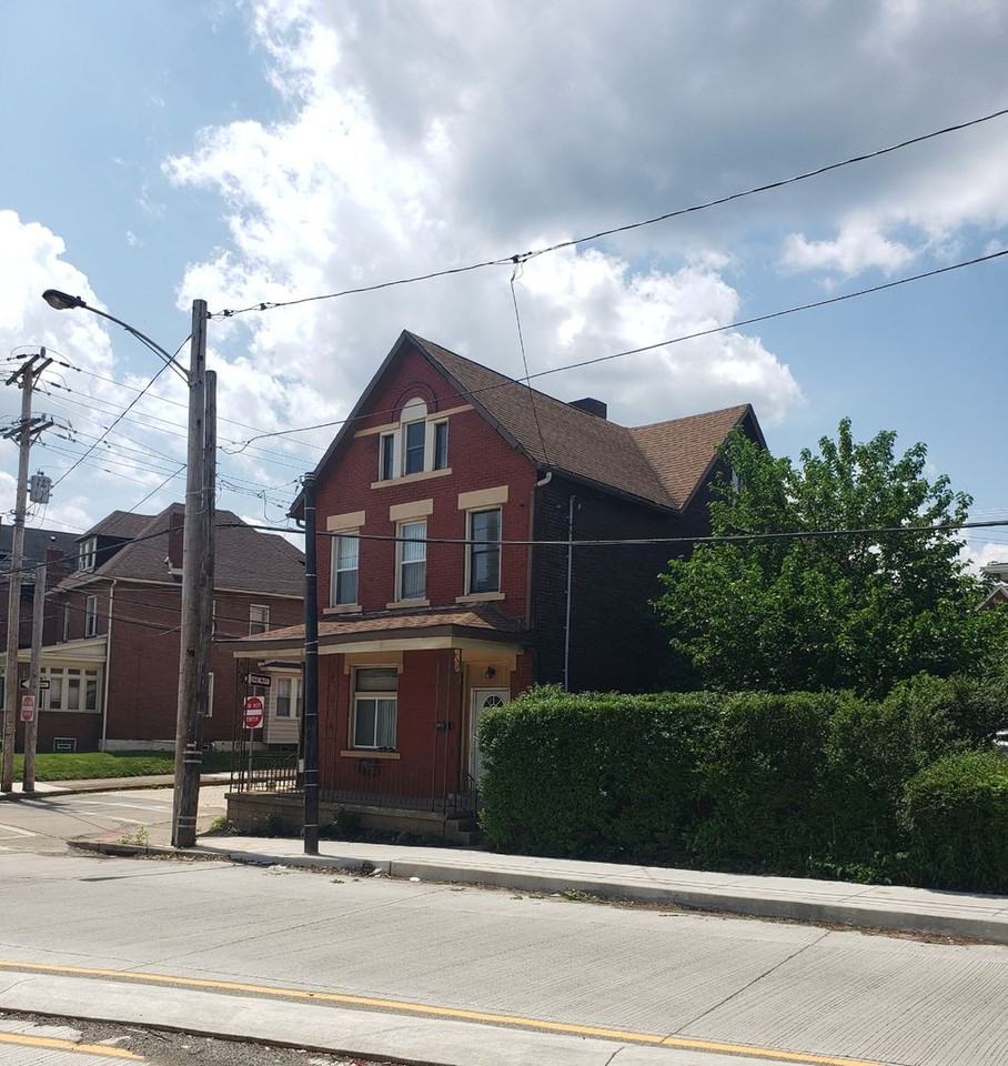 503 Kenmawr Avenue (White Glove) - Photo 3 of 19