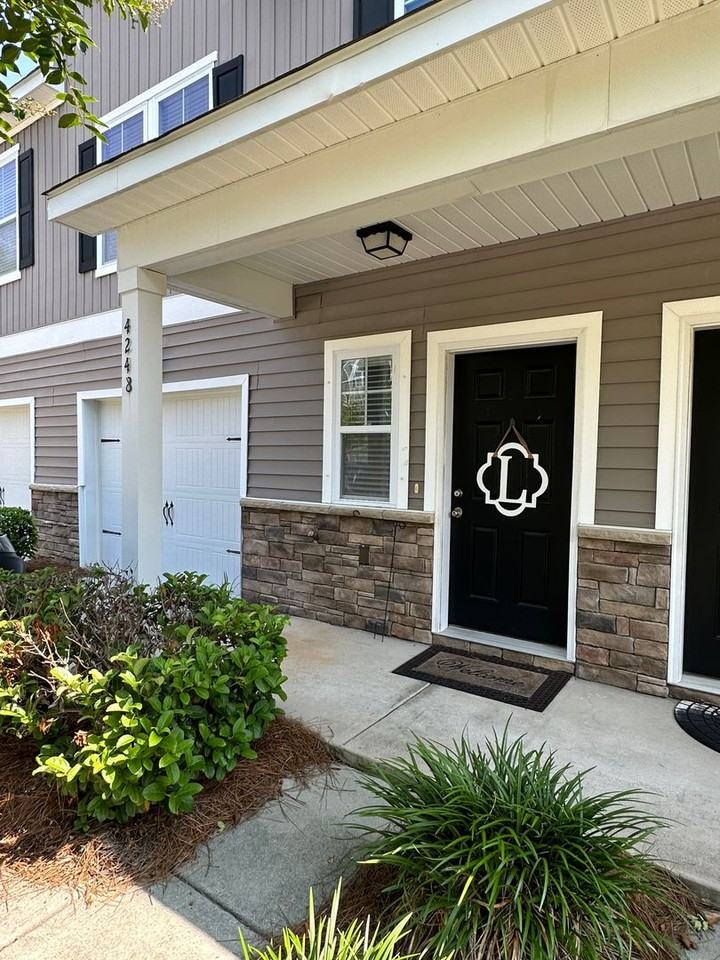 4248 Scharite St - Photo 3 of 15