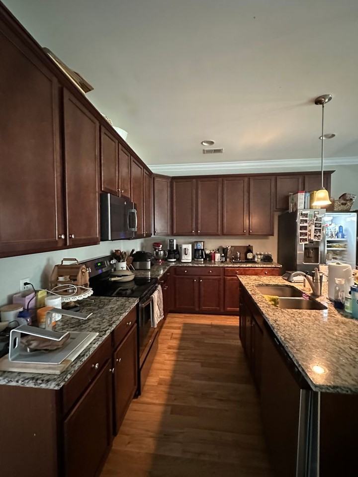 4248 Scharite St - Photo 4 of 15