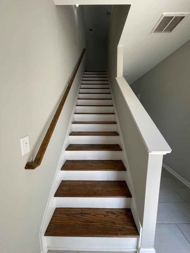 386 Armstrong St #A - Photo 4 of 18