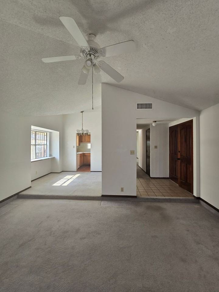 4536 4536 GENERAL MALONEY CIR - Photo 5 of 30